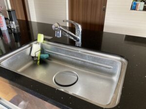 三重キッチン取付け隊　浄水器の取替　施工前